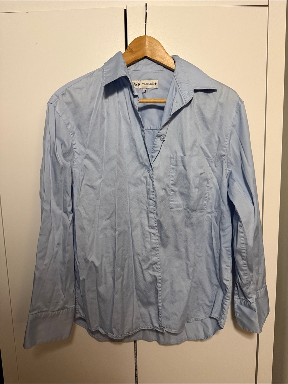 Zara Light Blue Men's Dress Shirt - Classic Button-Up